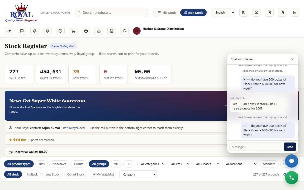 The dealer portal with the chat window open and a question sent to Royal